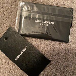 100% Authentic Yves Saint Laurent Lou Matelasse Leather Camera Crossbody Bag